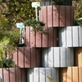 Квітник бетонна Золотий Мандарин